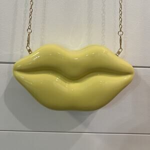 3AM Forever-tiny Purse Novelty Lips Yellow Gold Chain Unique Clutch